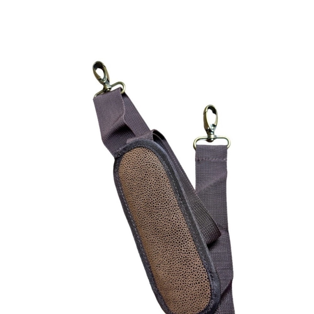 MATCHING 4 PIECE SET OF TRAVEL BAGS, NWOT. FAUX BROWN LEATHER. - Picture 10 of 15